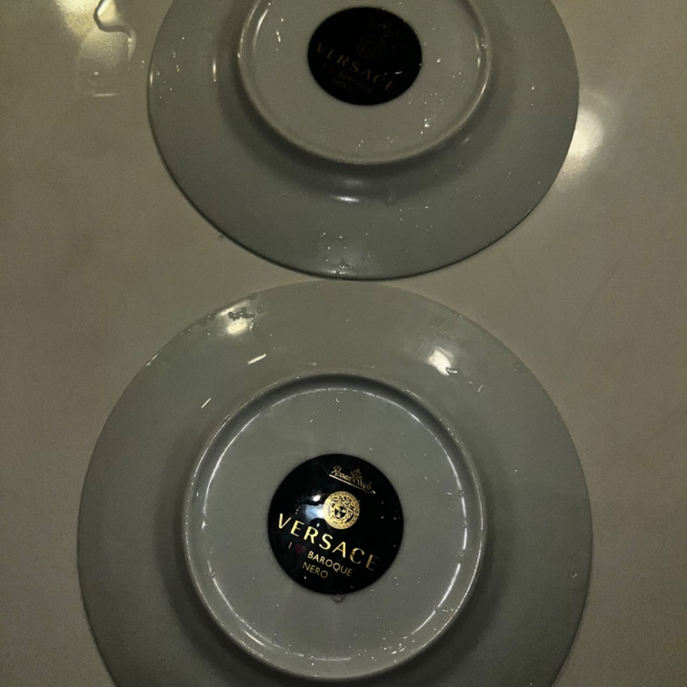Versace plates 2 - Picture 7 of 8